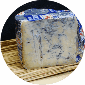 Artisan produced by Igor. This is the first Gorgonzola to be produced back in the 9th century, from the surroundings of Milano and Piedmonte. Creamy and spicy.